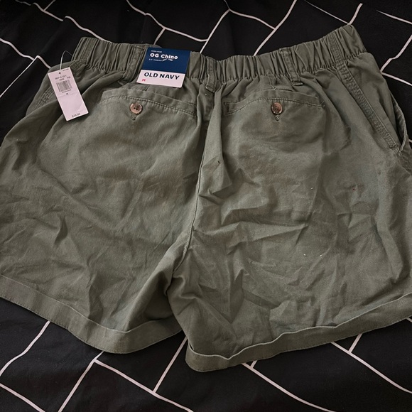Old Navy Pants - Old navy chino shorts